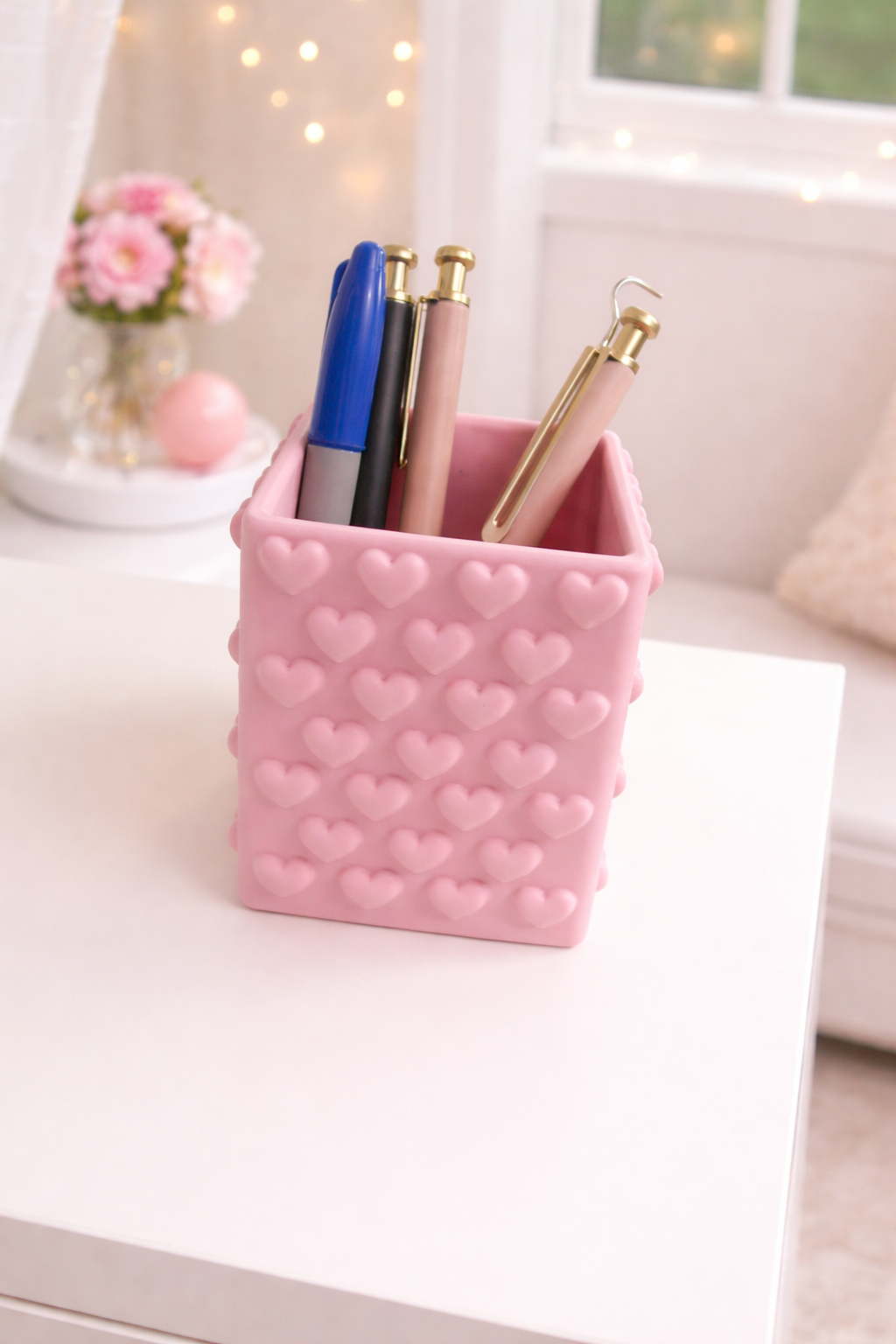 Heart Pattern Makeup Brush Holder & Pen Cup – Cute Pink Desk Organizer
