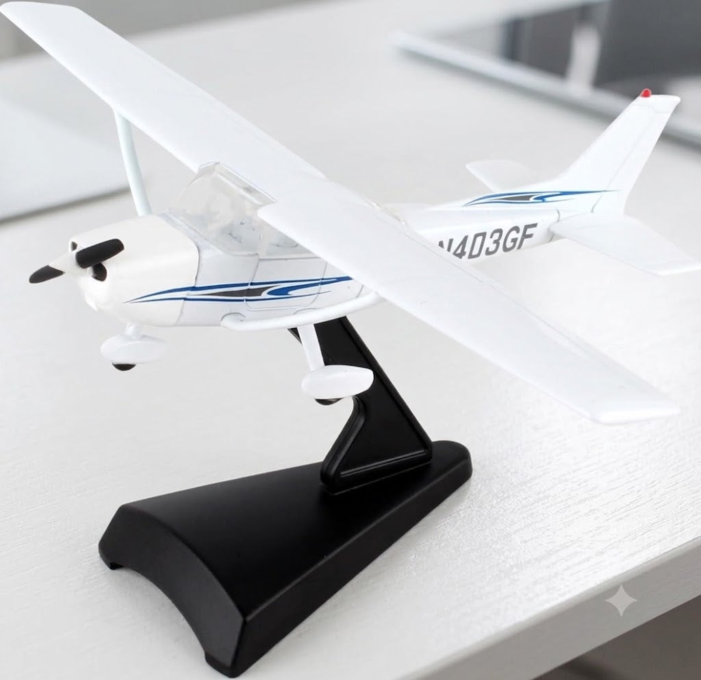 Cessna 172 Skyhawk 1:87 Scale 3D Printed Display Model Airplane w/ Stand