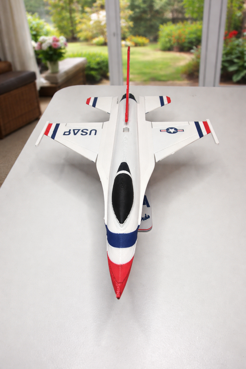 USAF Thunderbirds F-16 3D Printed Aircraft Model Kit – Air Demonstration Team Edition