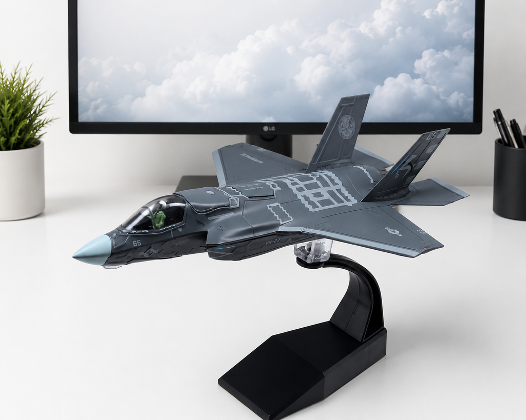 F-35B Lightning II Die-Cast Aircraft Model – 1/72 Scale Stealth Fighter Jet