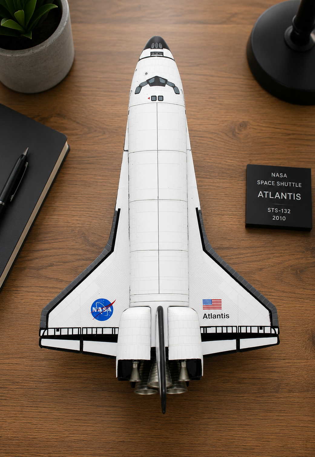 Stamp Space Shuttle Atlantis Die-Cast Spacecraft Model – 1/300 Scale NASA Orbiter Display