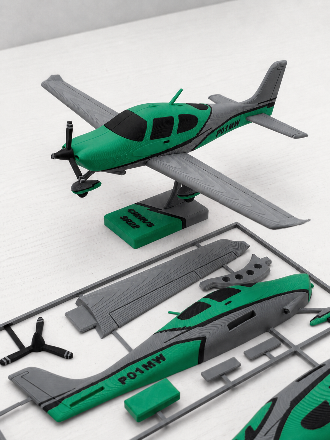 3D Printed Cirrus SR22 Model Kit DIY Aircraft Build Display